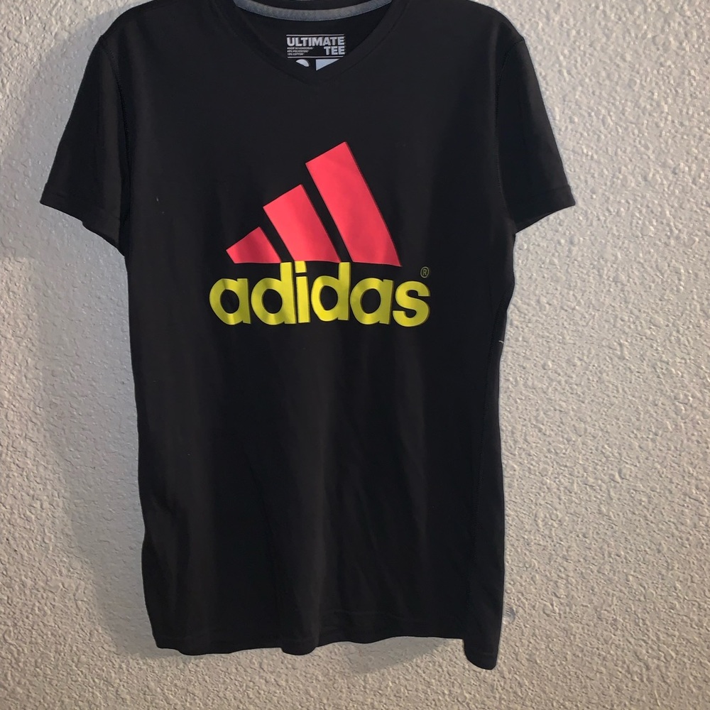 Adidas tee